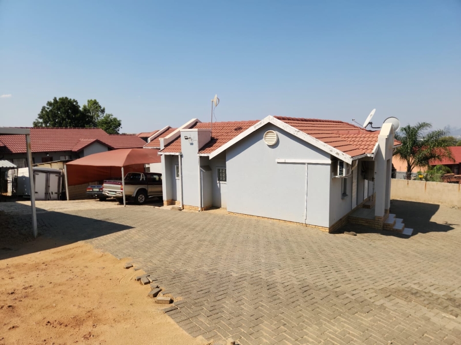 3 Bedroom Property for Sale in Tlhabane West North West